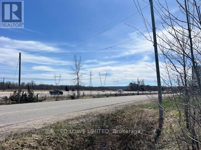 2514 West Service Road, Tay, Ontario  L0K 2C0 - Photo 4 - S12136792