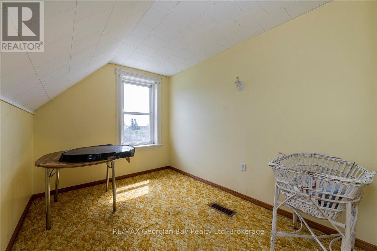 579 Marshall Road, Tiny, Ontario  L4R 0E3 - Photo 17 - S12105525