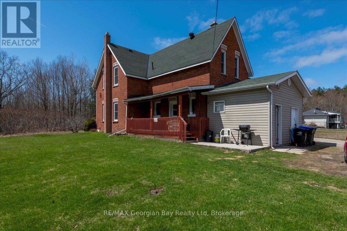 579 Marshall Road, Tiny, Ontario  L4R 0E3 - Photo 19 - S12105525