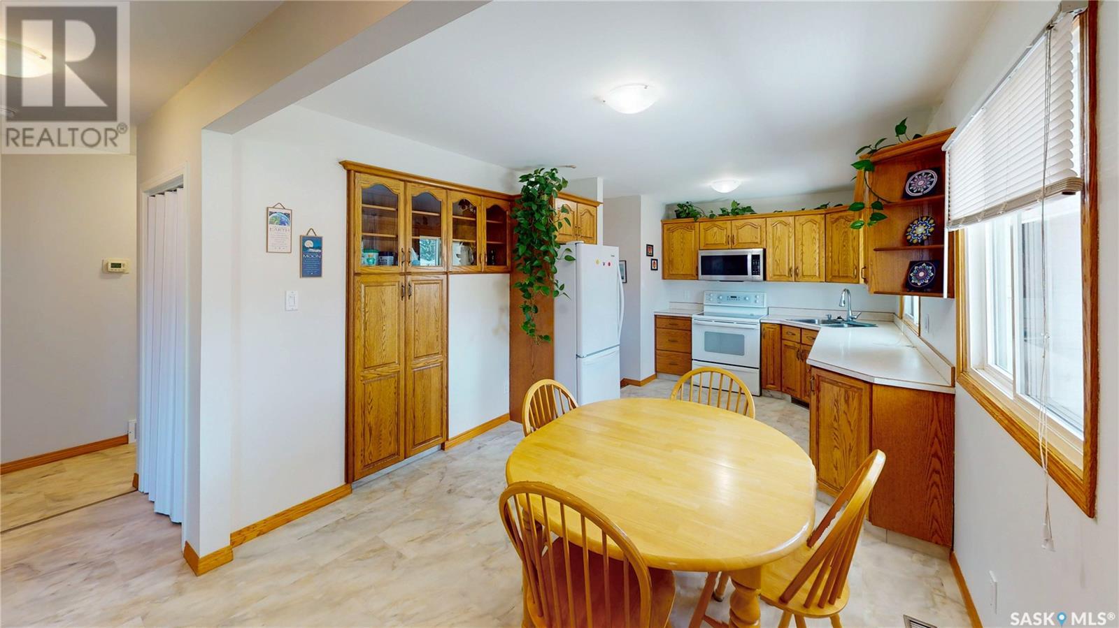 Property at 40 UPLAND DRIVE image 3