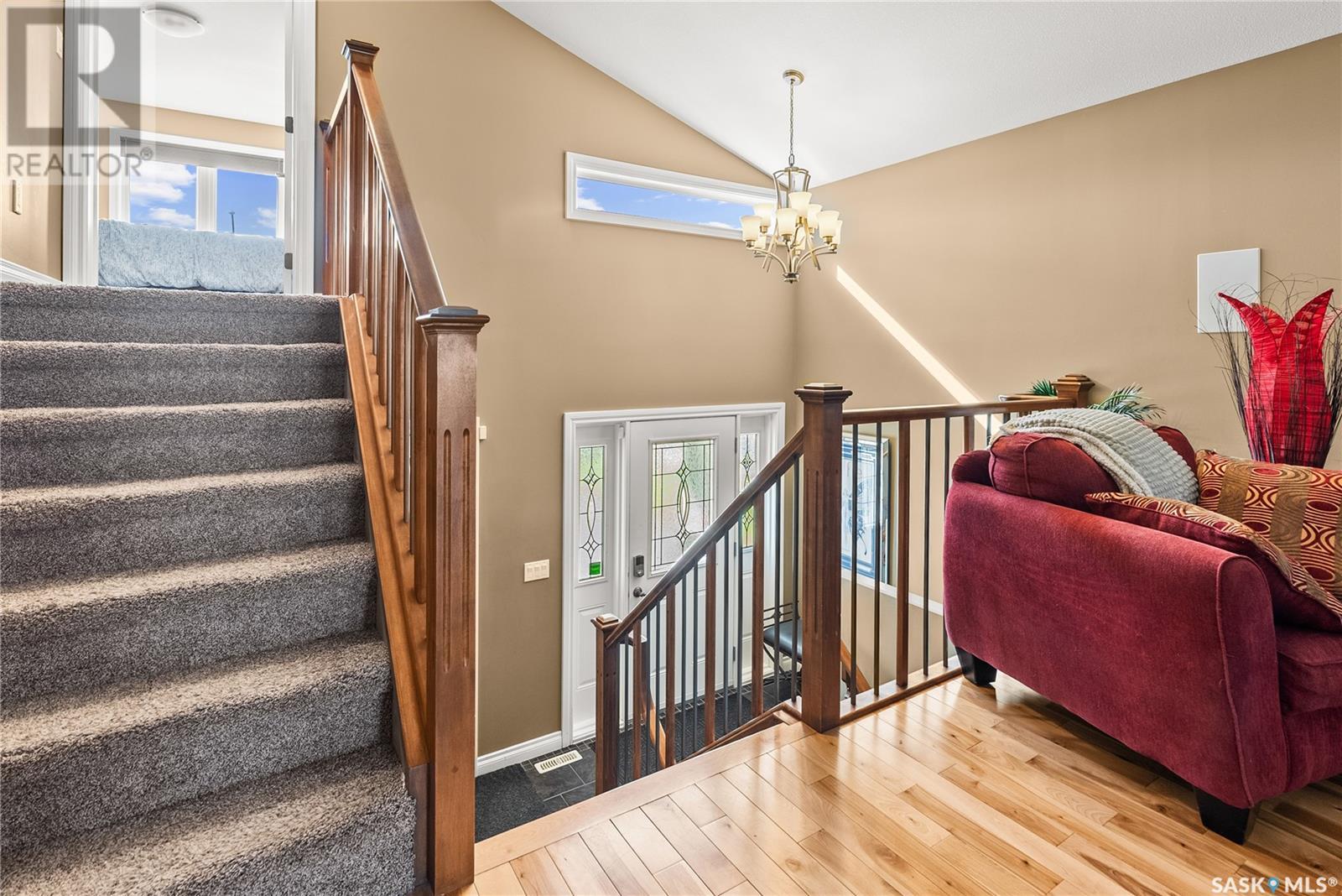 Property at 206 Korol CRESCENT image 4