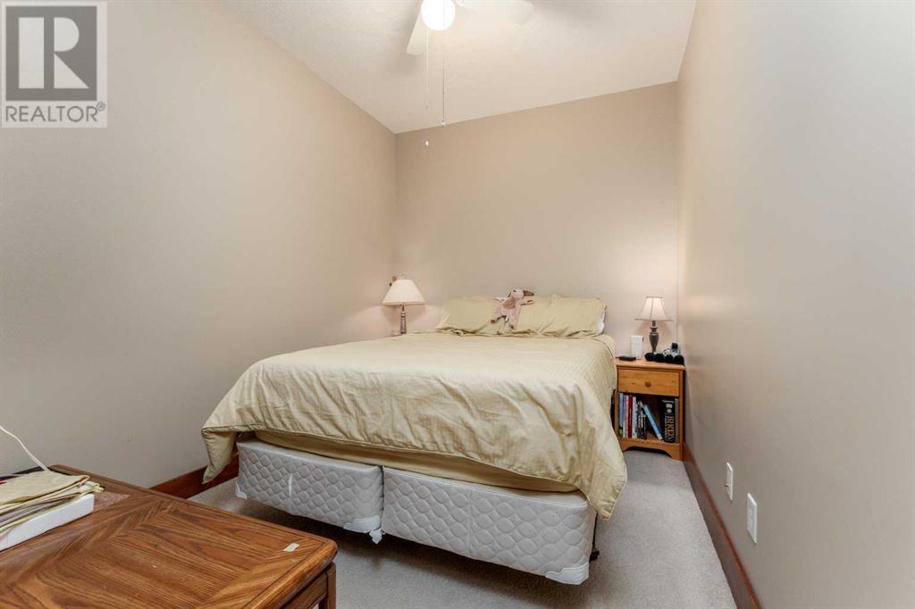 207, 155 Crossbow Place, Canmore, Alberta  T1W 3H6 - Photo 18 - A2181024