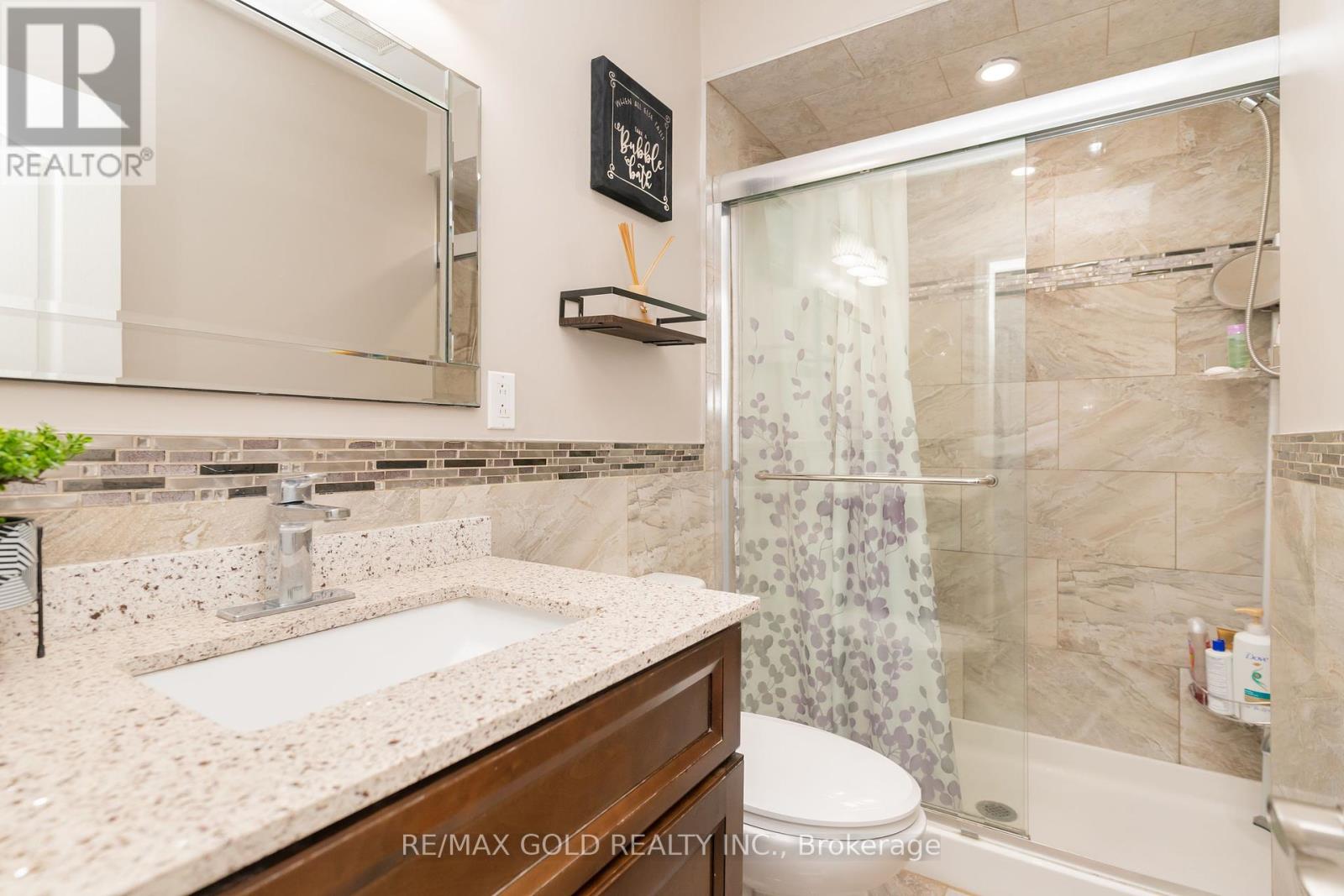 59 Seacliff Boulevard, Toronto, Ontario  M9L 2G7 - Photo 43 - W12136778