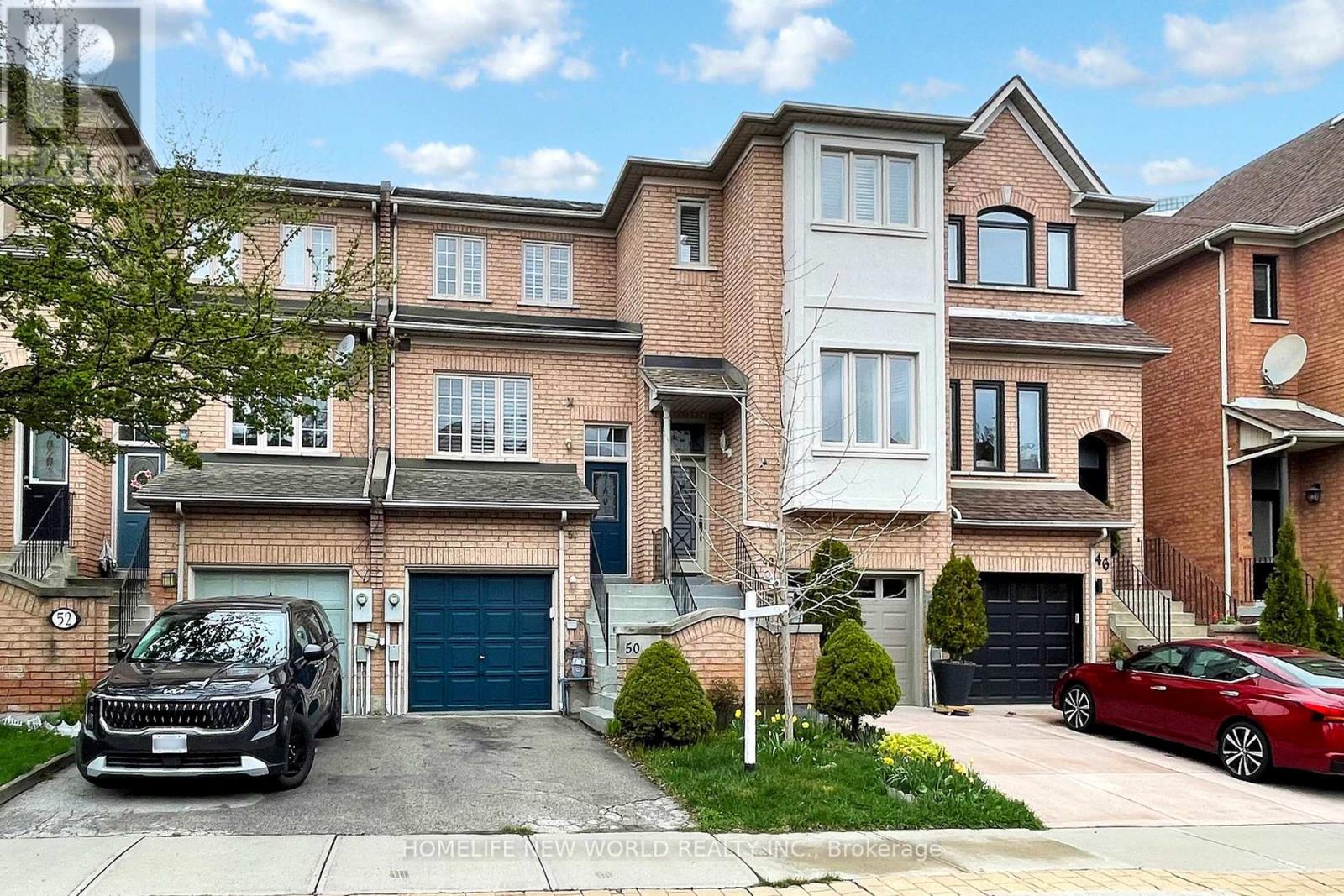 Property at 50 BLUEWATER COURT image 2