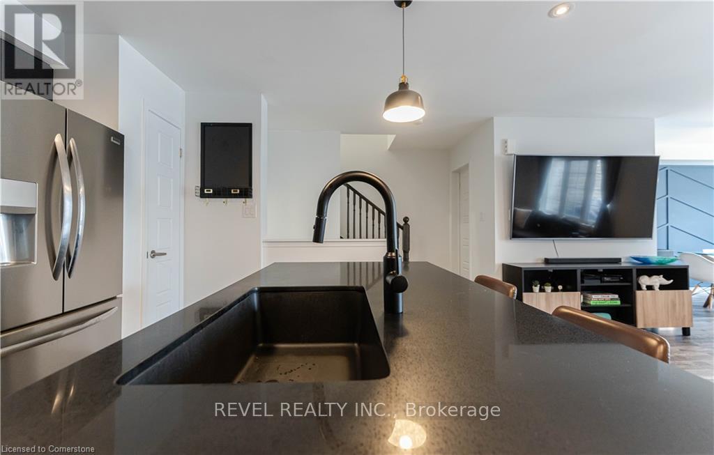 888 Ash Gate, Milton, Ontario  L9E 1S1 - Photo 12 - W12136848