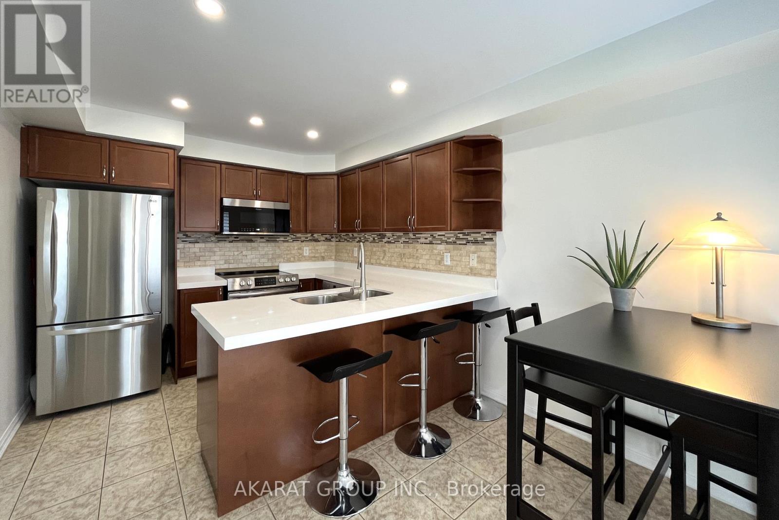 3094 Rotary Way, Burlington, Ontario  L7M 0A3 - Photo 15 - W12136953