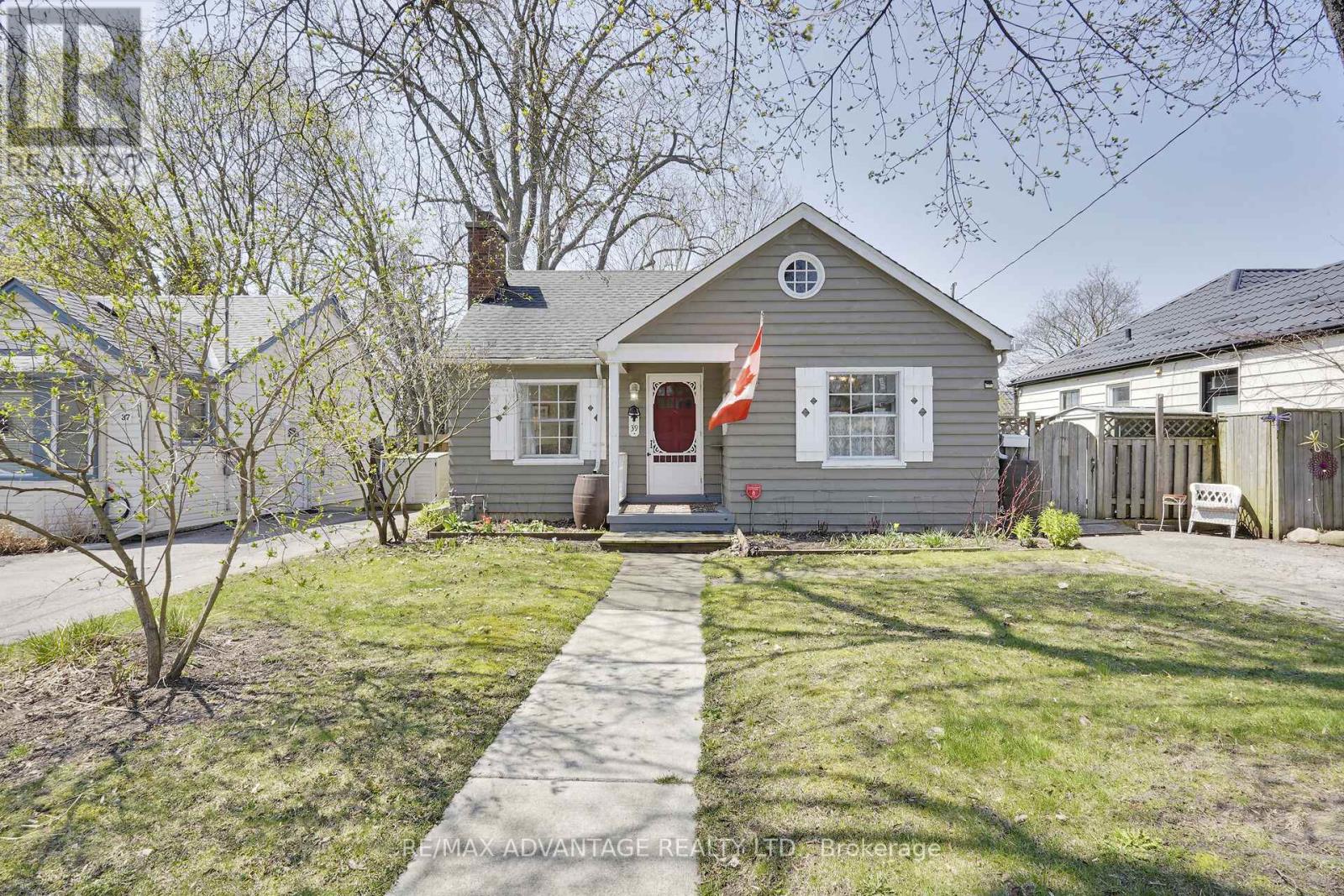 39 Balmoral Avenue
