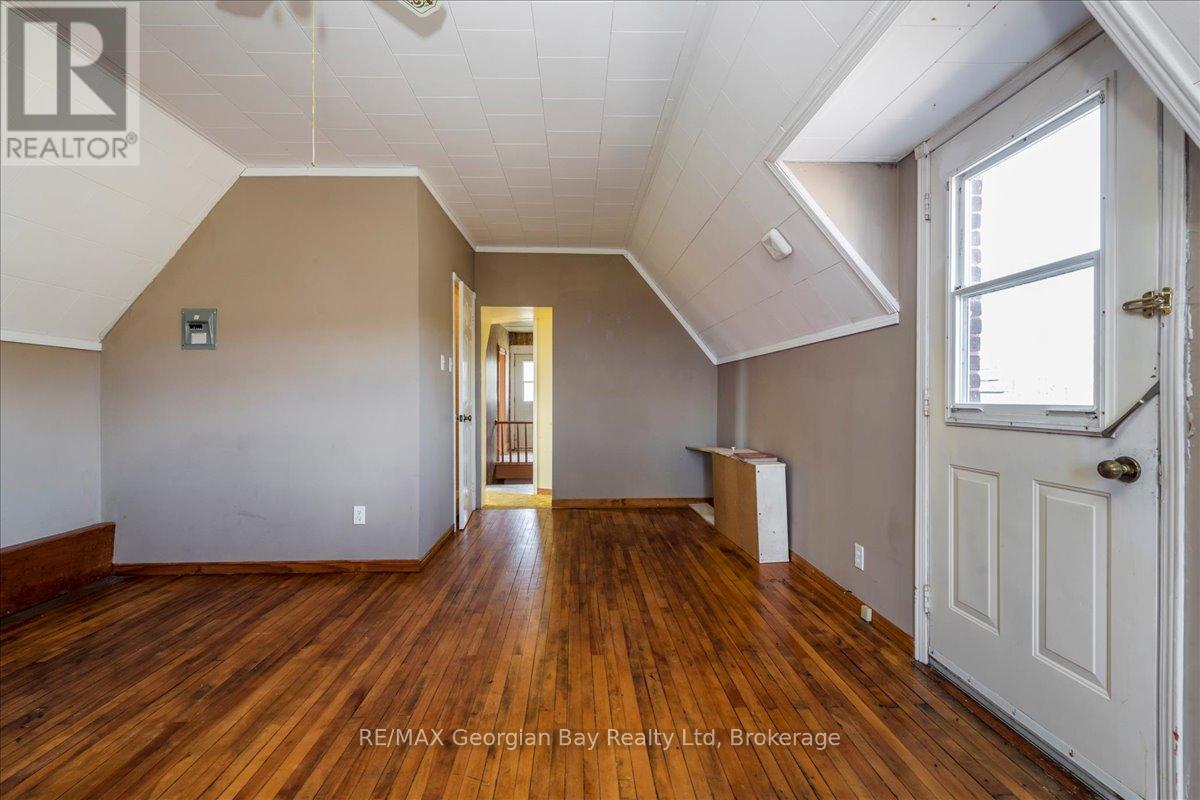 579 Marshall Road, Tiny, Ontario  L4R 0E3 - Photo 15 - S12105525