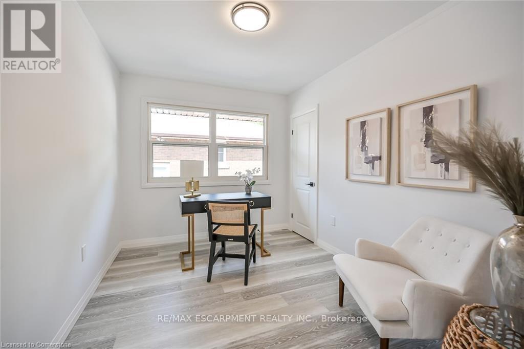379 East 19th Street, Hamilton, Ontario  L9A 4S9 - Photo 21 - X12136809