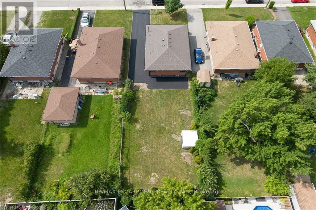 379 East 19th Street, Hamilton, Ontario  L9A 4S9 - Photo 47 - X12136809
