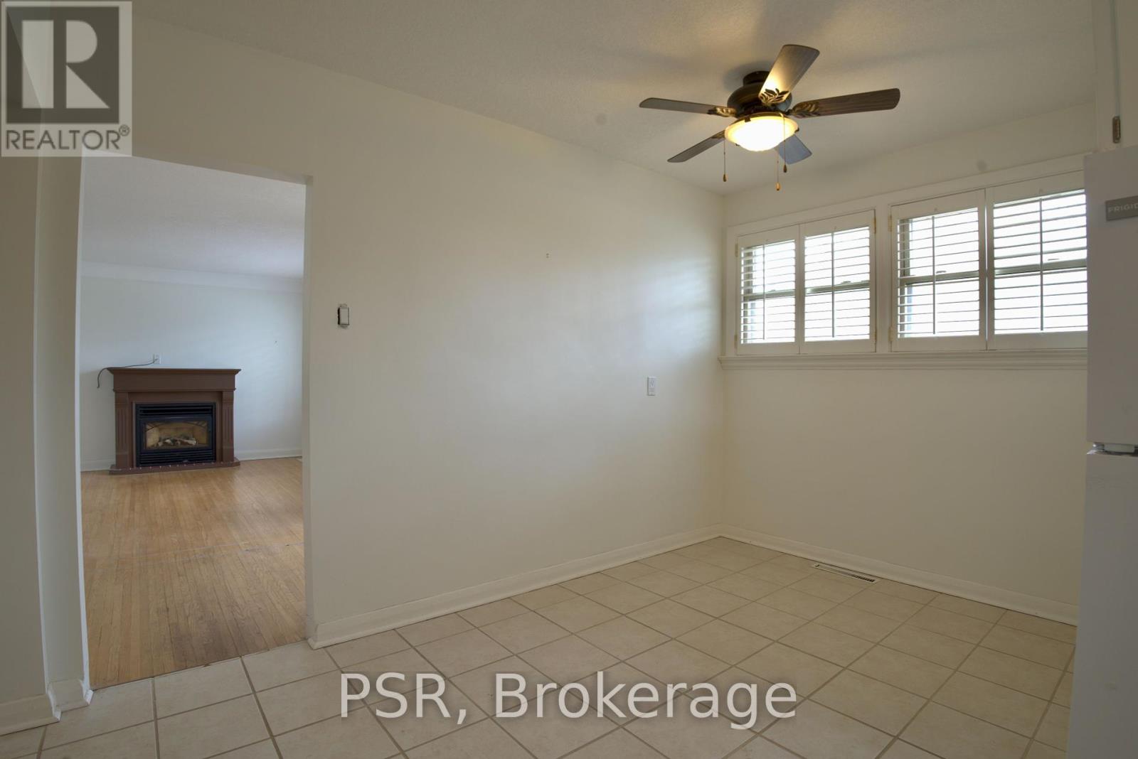 Property at 176 RODNEY STREET S image 5