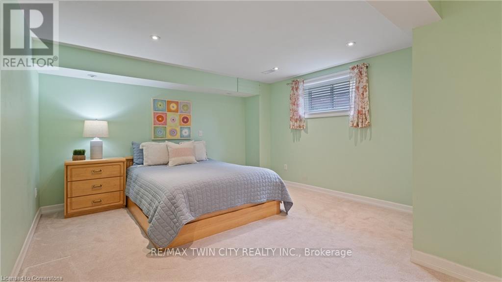 22 Cobblestone Drive, Brant, Ontario  N3L 4G1 - Photo 26 - X12136945
