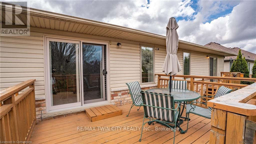22 Cobblestone Drive, Brant, Ontario  N3L 4G1 - Photo 37 - X12136945