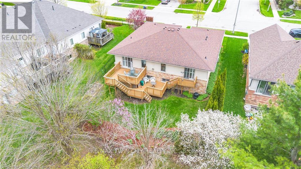 22 Cobblestone Drive, Brant, Ontario  N3L 4G1 - Photo 42 - X12136945
