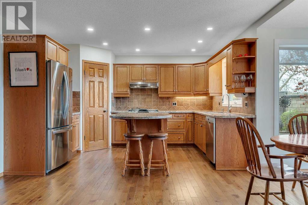 17 Silverstone Mews Nw, Calgary, Alberta  T3B 5K8 - Photo 13 - A2218757