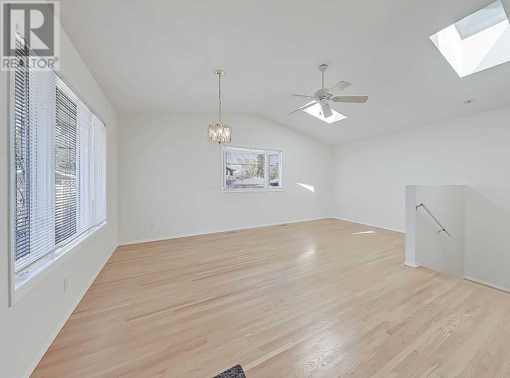 14 Lissington Drive Sw, Calgary, Alberta  T3E 5E1 - Photo 16 - A2219310