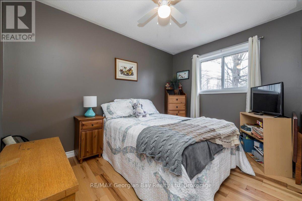 16 Mundy Avenue, Tiny, Ontario  L9M 0B5 - Photo 19 - S12082152