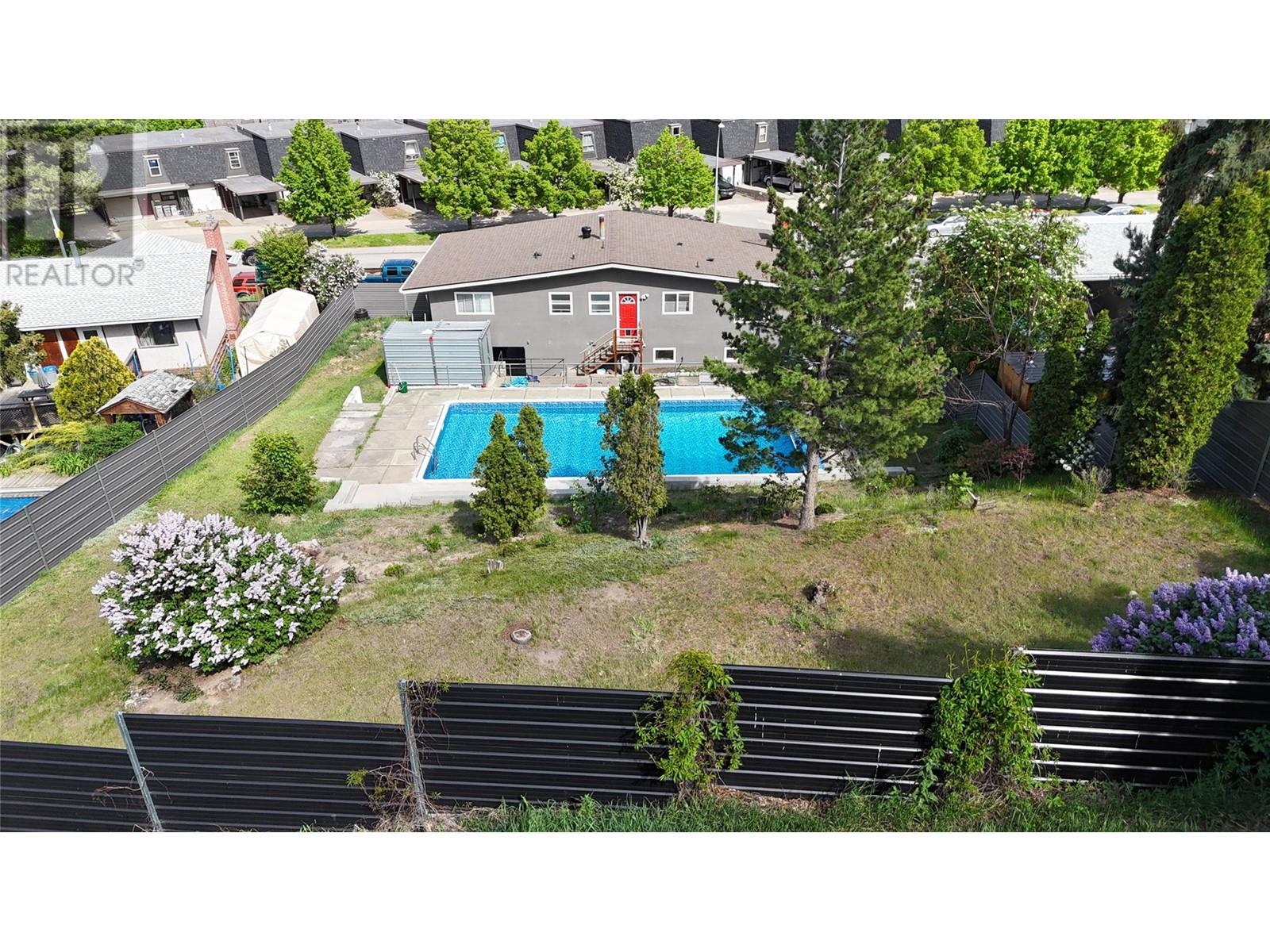 Property at 355 Pemberton Terrace image 2