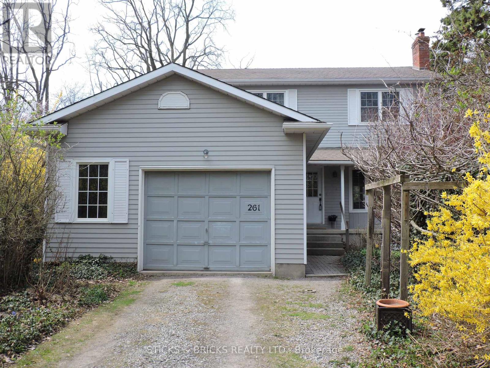 261 King Street, Niagara-On-The-Lake, Ontario  L0S 1J0 - Photo 36 - X12137064