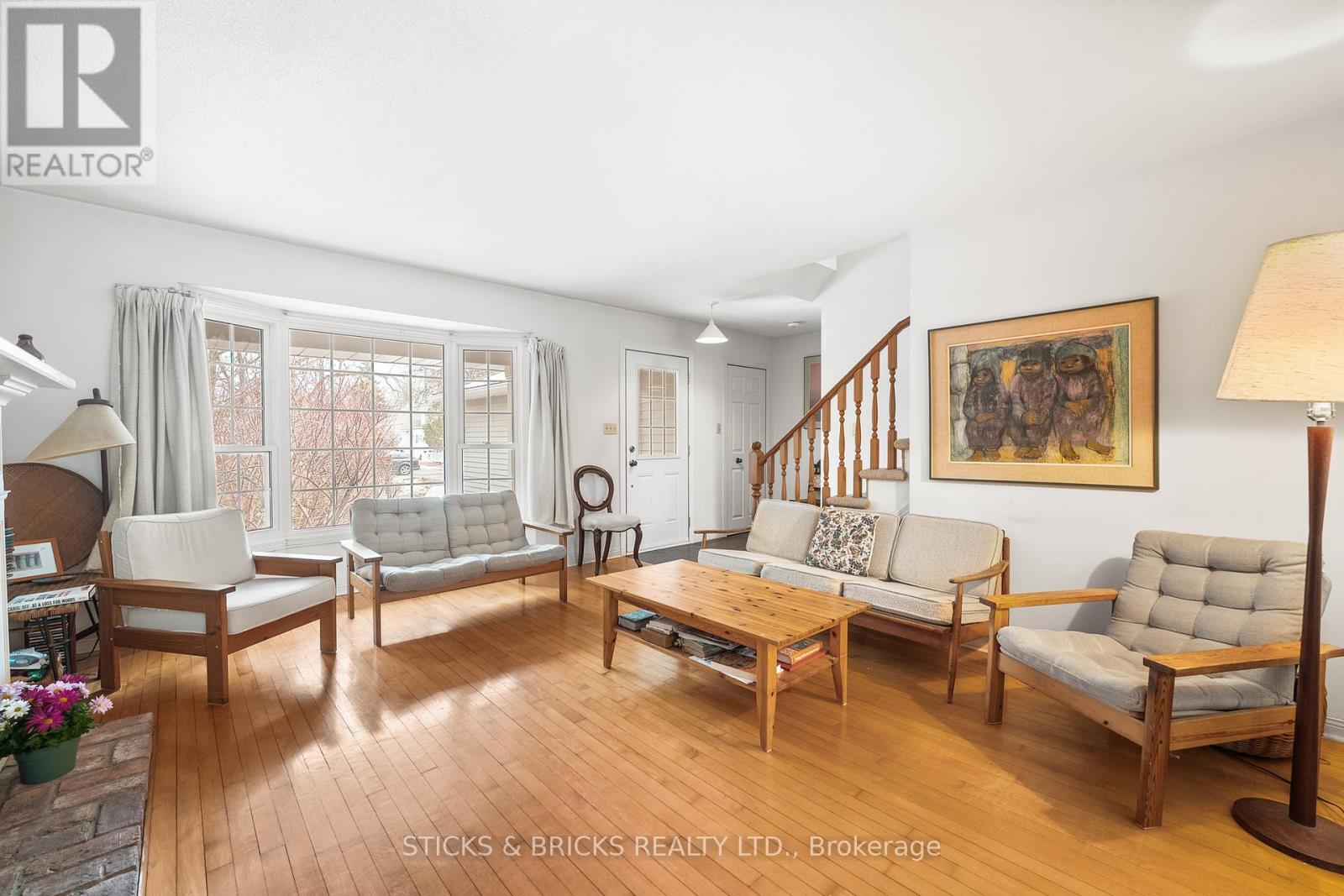 261 King Street, Niagara-On-The-Lake, Ontario  L0S 1J0 - Photo 6 - X12137064