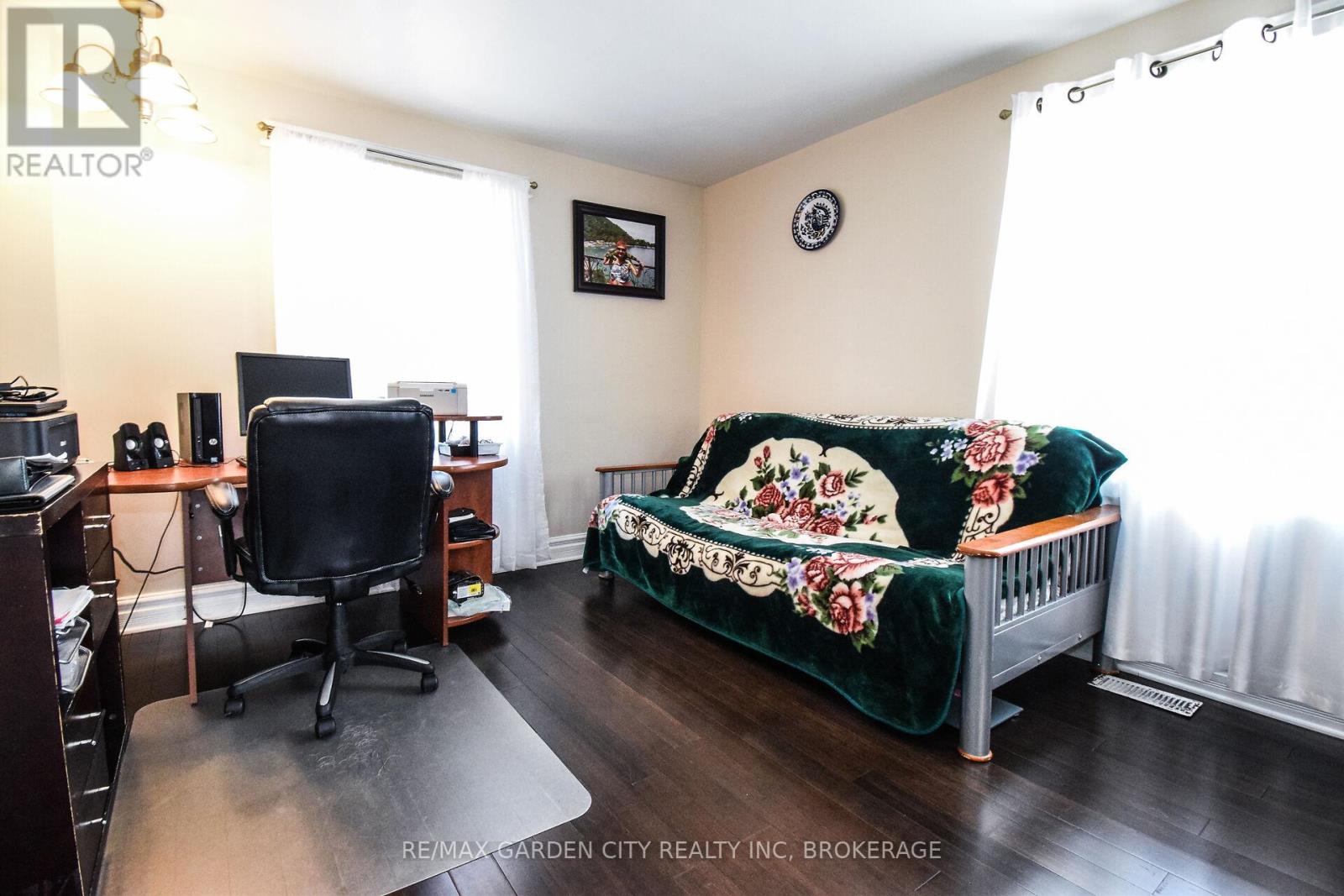 39 Clayburn Avenue, St. Catharines (Oakdale), Ontario  L2P 2T8 - Photo 17 - X12137067