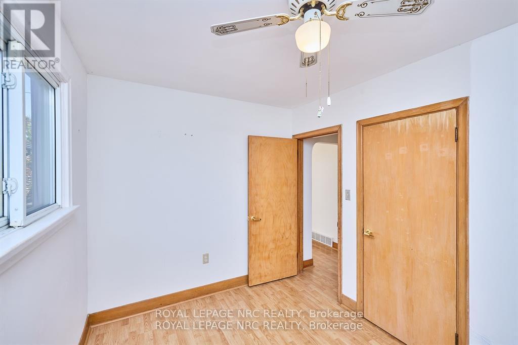 66 Rose Avenue, Thorold, Ontario  L2V 3C8 - Photo 10 - X12137078