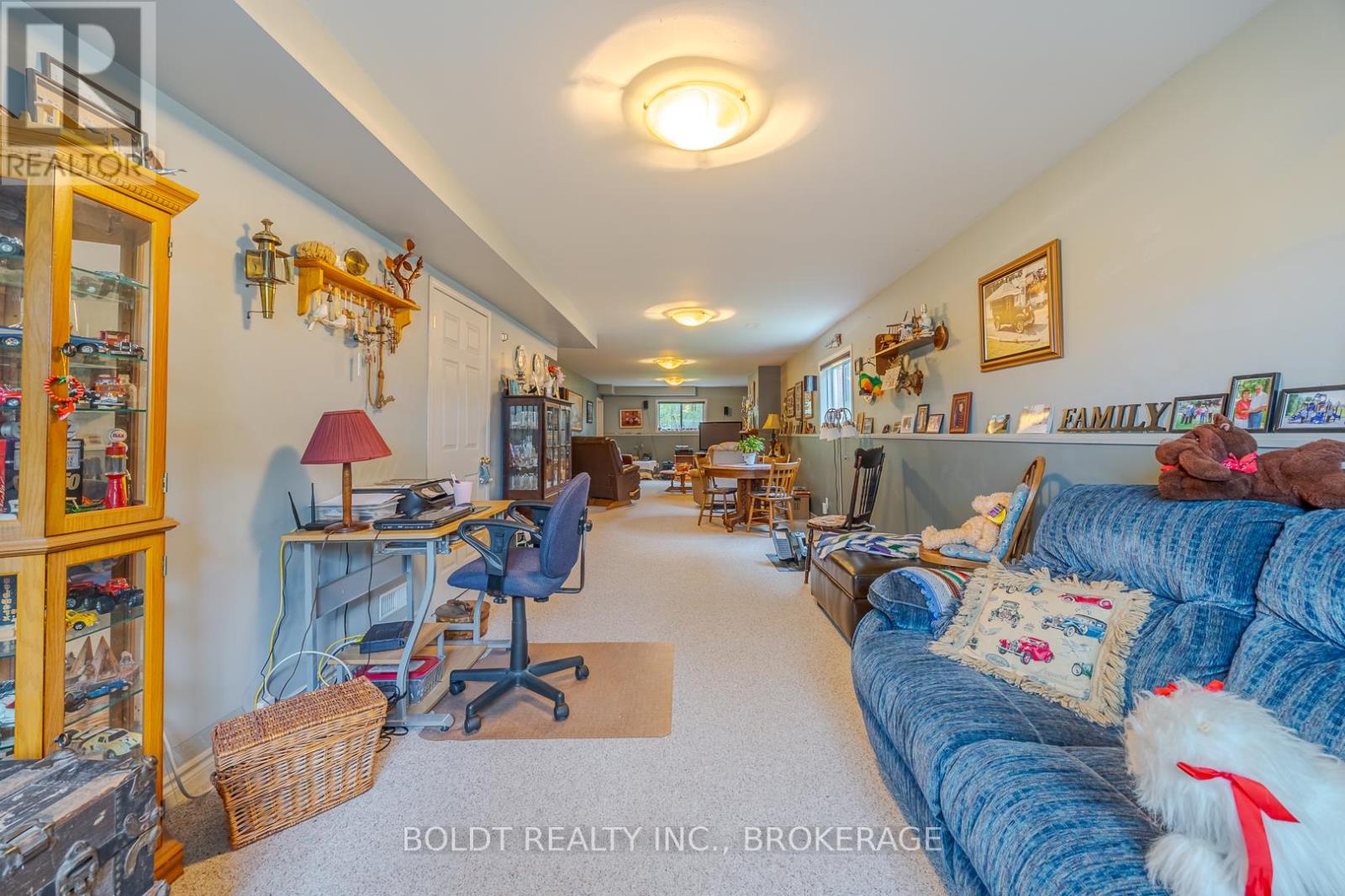 33 Foxtail Avenue S, Welland, Ontario  L3C 7J6 - Photo 15 - X12137082