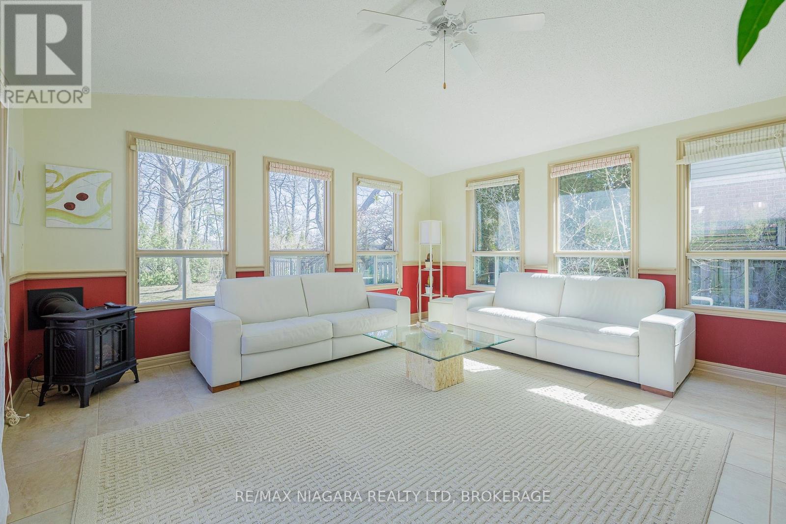 19 The Promenade, Niagara-On-The-Lake, Ontario  L0S 1J0 - Photo 20 - X12137085