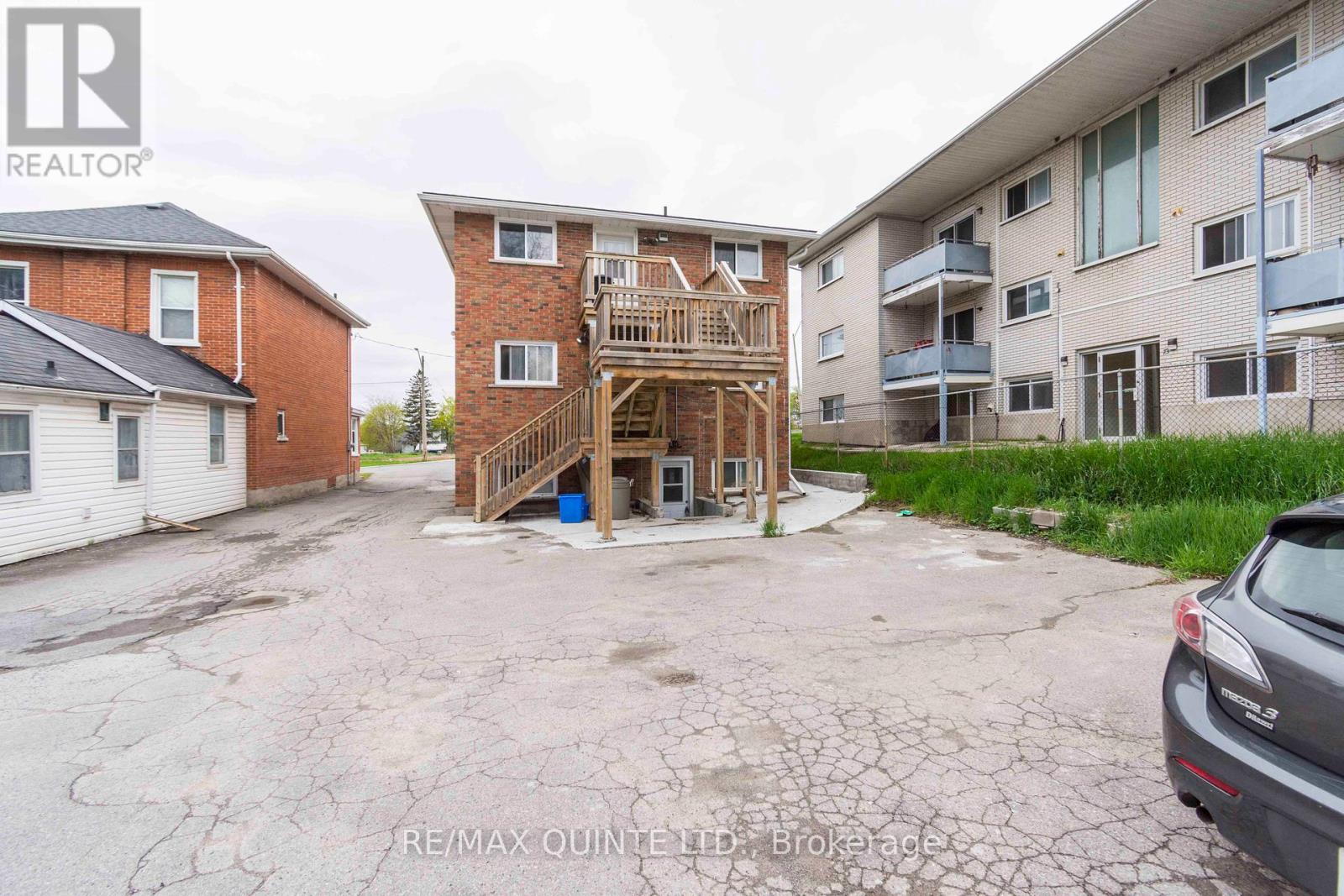 59 North Front Street, Belleville, Ontario K8P 3B2 - Photo 7 - X12136785