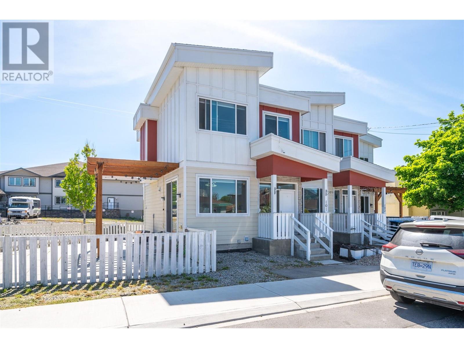 Property at 102 COSSAR Avenue Unit# 101 image 3