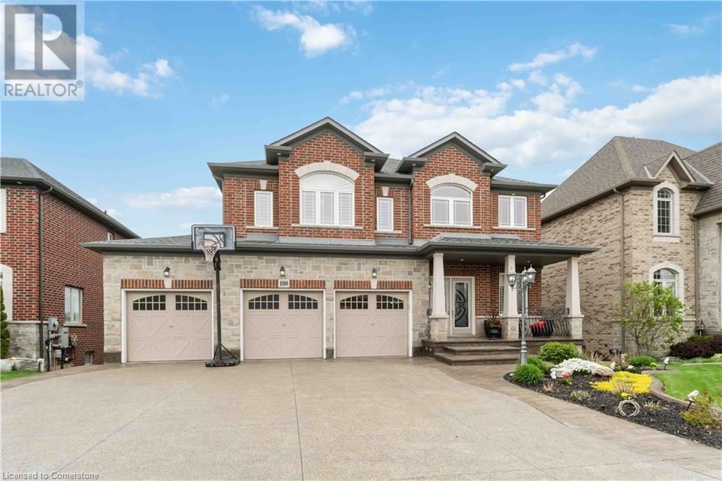 Property at 100 KINGSVIEW Drive image 2