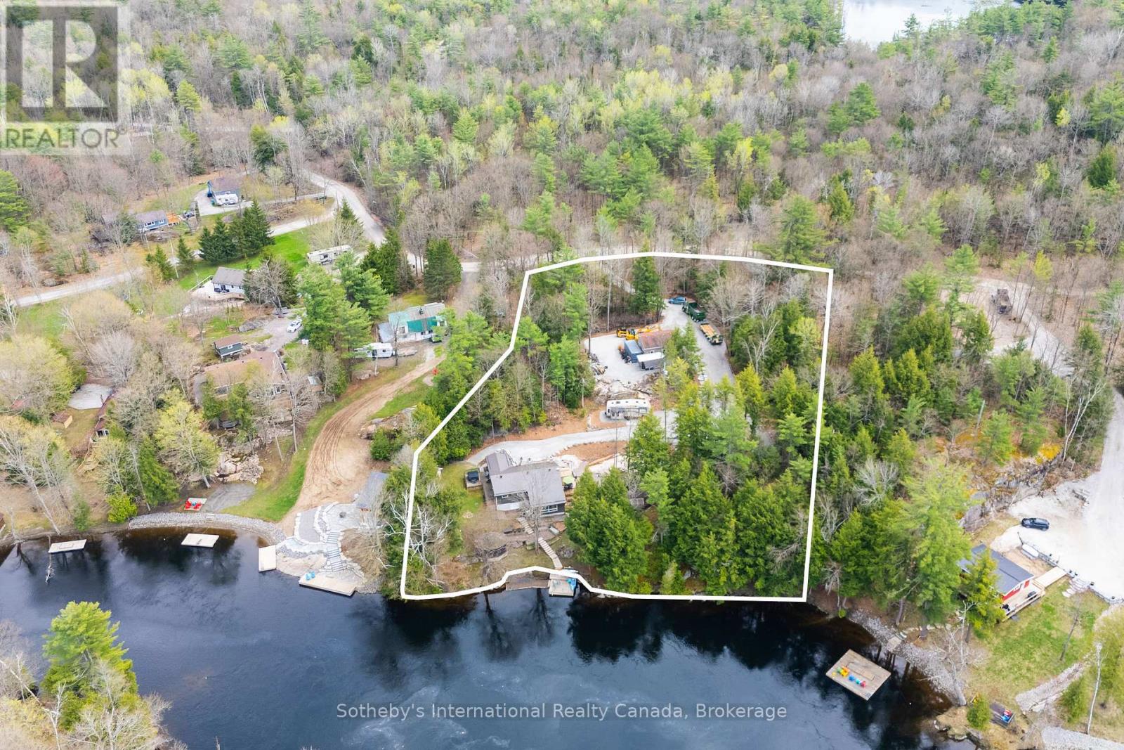 Property at 5270 DEAN TRAIL image 4