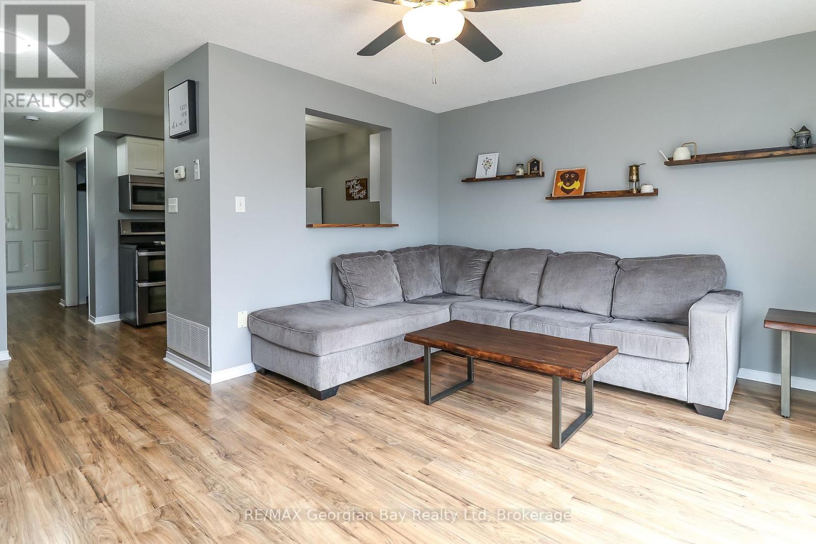 808 Coral Springs Lane, Midland, Ontario L4R 0A1 - Photo 14 - S12137121