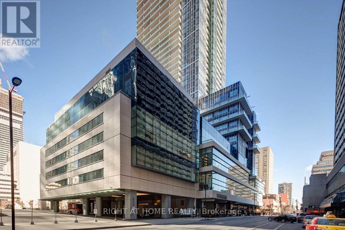 3901 - 386 Yonge Street, Toronto, Ontario  M5B 0A5 - Photo 2 - C12136978