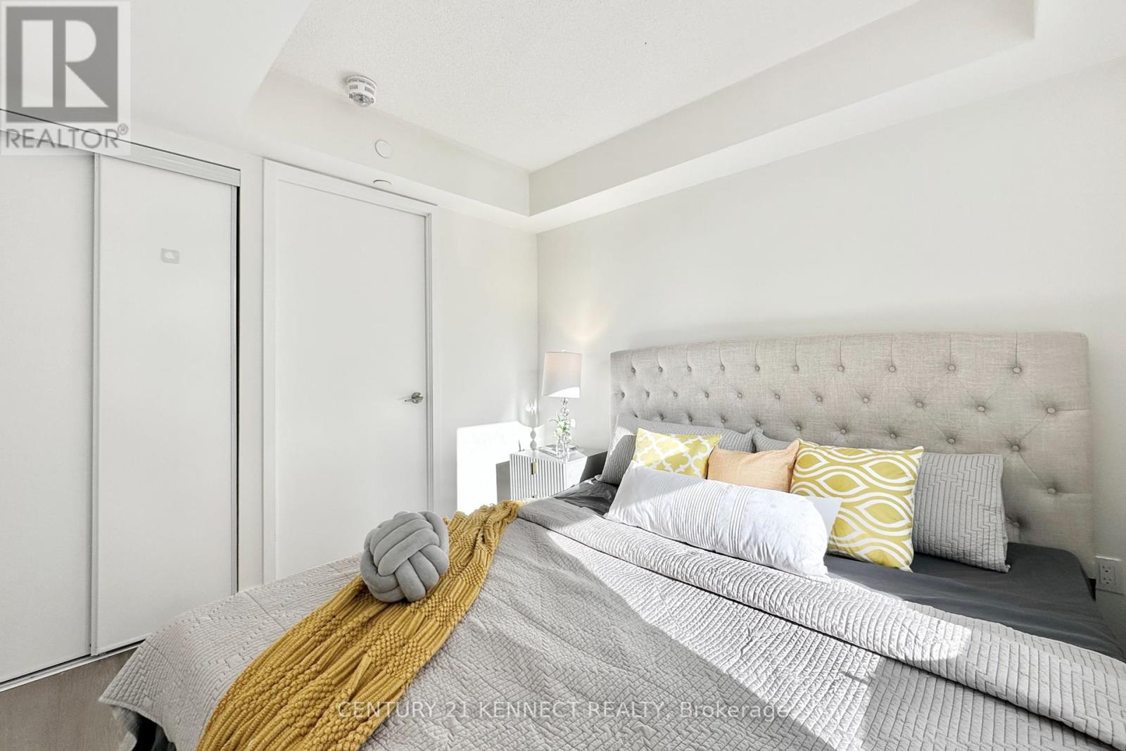 305 - 181 Huron Street, Toronto, Ontario  M5T 0C1 - Photo 18 - C12137042