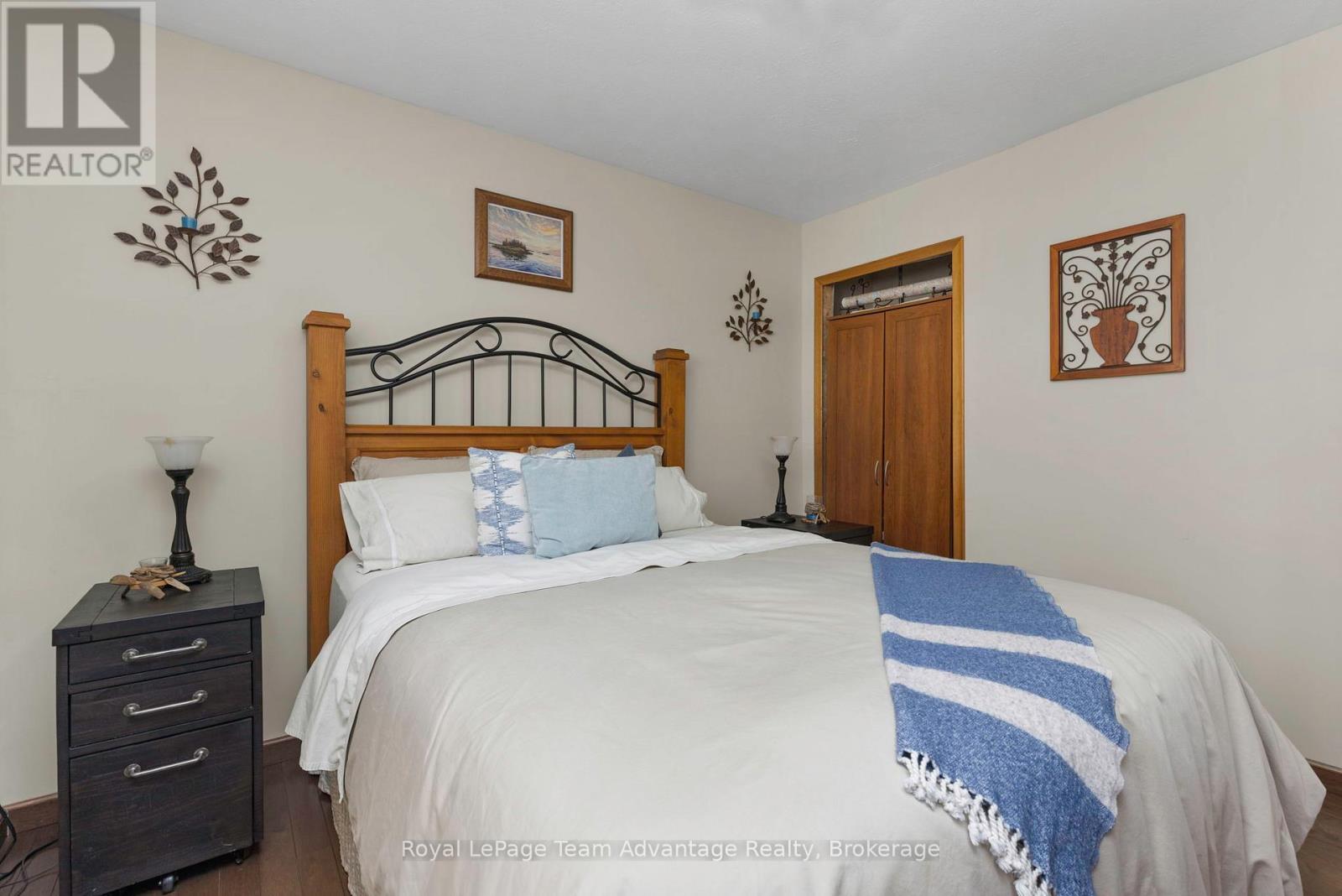 18 Pine Valley Drive, Carling, Ontario  P0G 1G0 - Photo 11 - X12137244