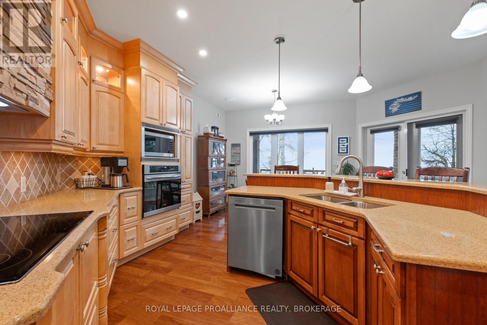 12 Easy Lane, Frontenac Islands, Ontario  K0H 2Y0 - Photo 16 - X12137251