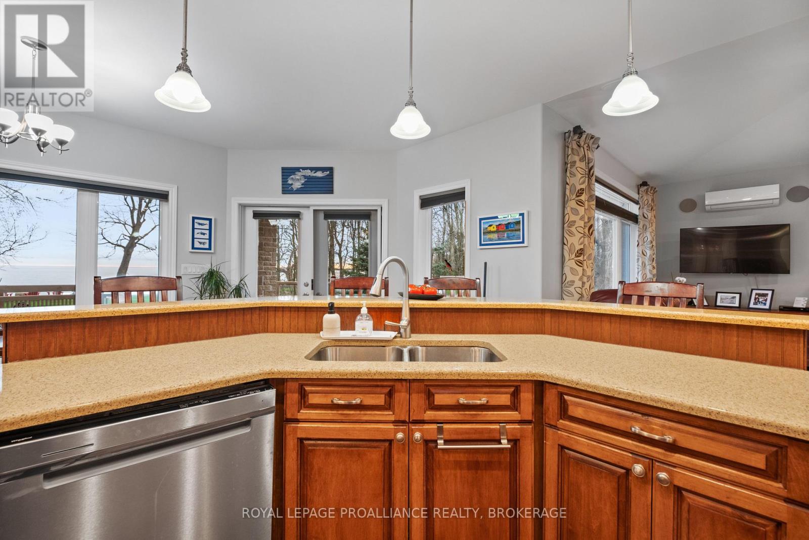 12 Easy Lane, Frontenac Islands, Ontario  K0H 2Y0 - Photo 17 - X12137251
