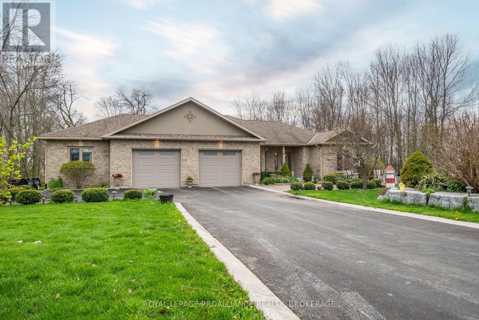 12 Easy Lane, Frontenac Islands, Ontario  K0H 2Y0 - Photo 3 - X12137251