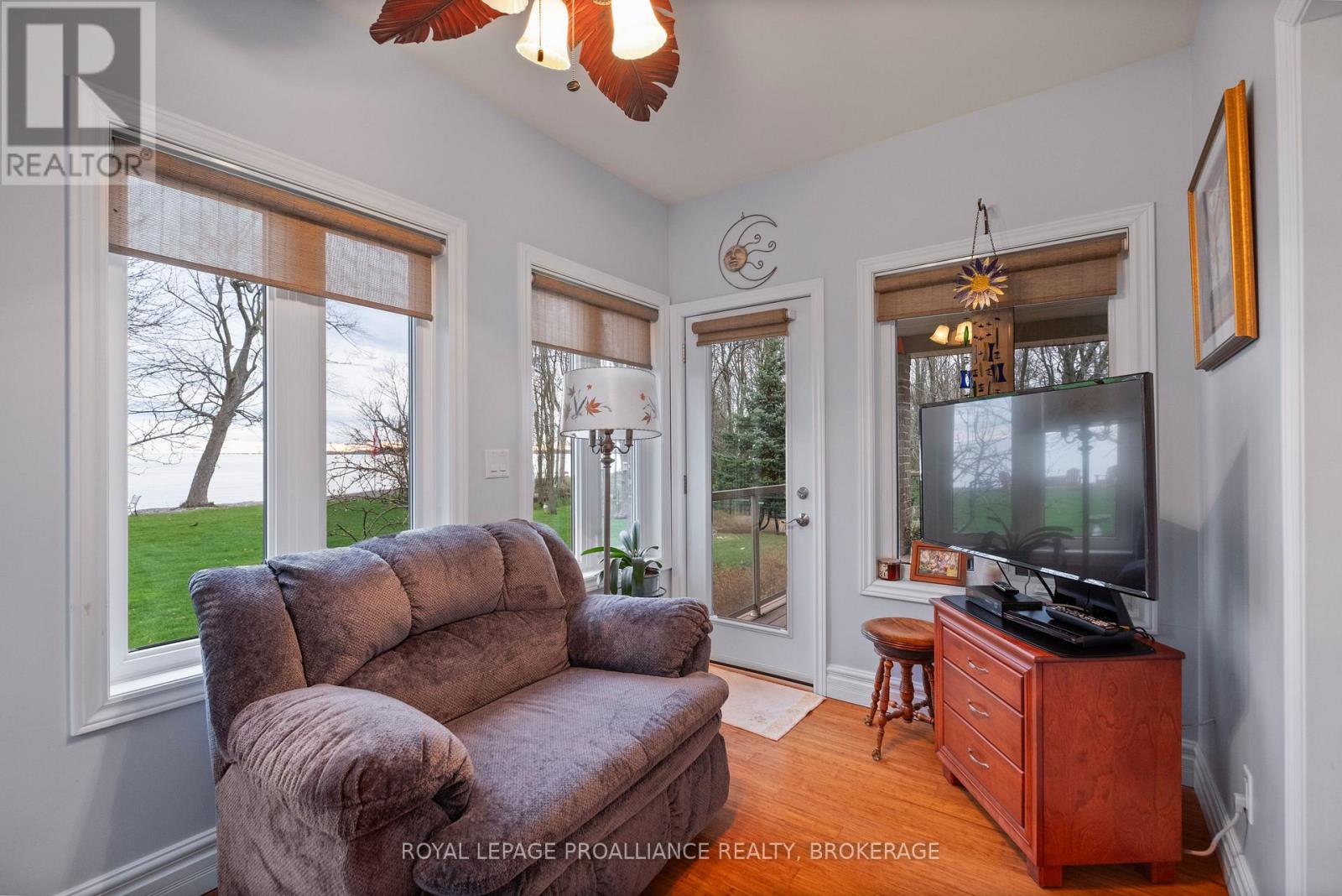 12 Easy Lane, Frontenac Islands, Ontario  K0H 2Y0 - Photo 33 - X12137251