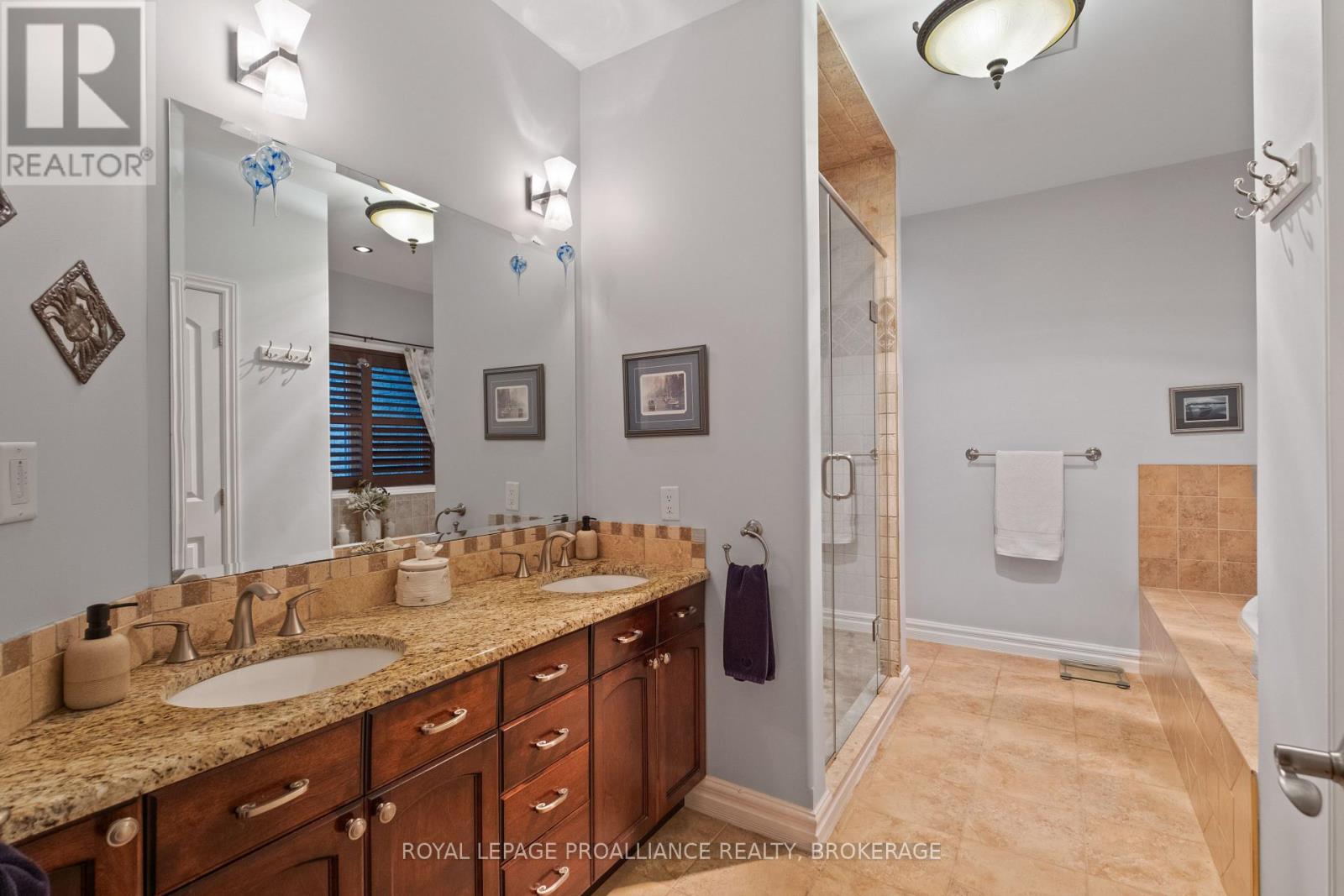 12 Easy Lane, Frontenac Islands, Ontario  K0H 2Y0 - Photo 35 - X12137251