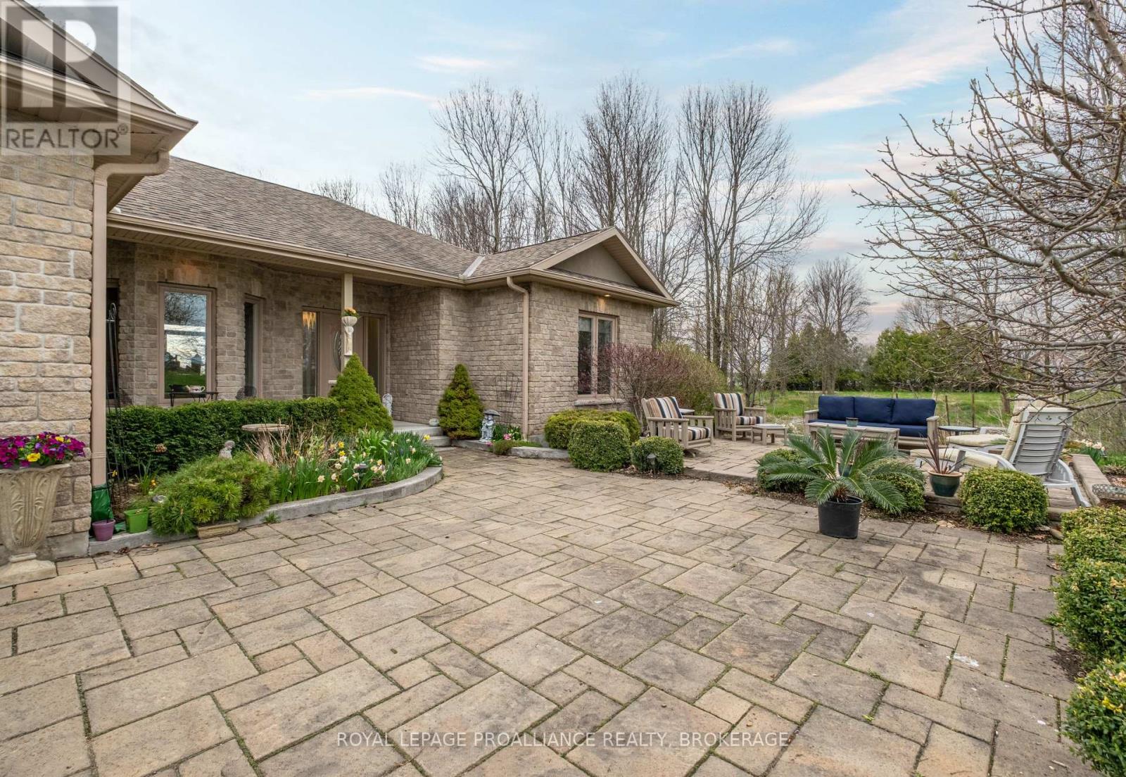 12 Easy Lane, Frontenac Islands, Ontario  K0H 2Y0 - Photo 4 - X12137251