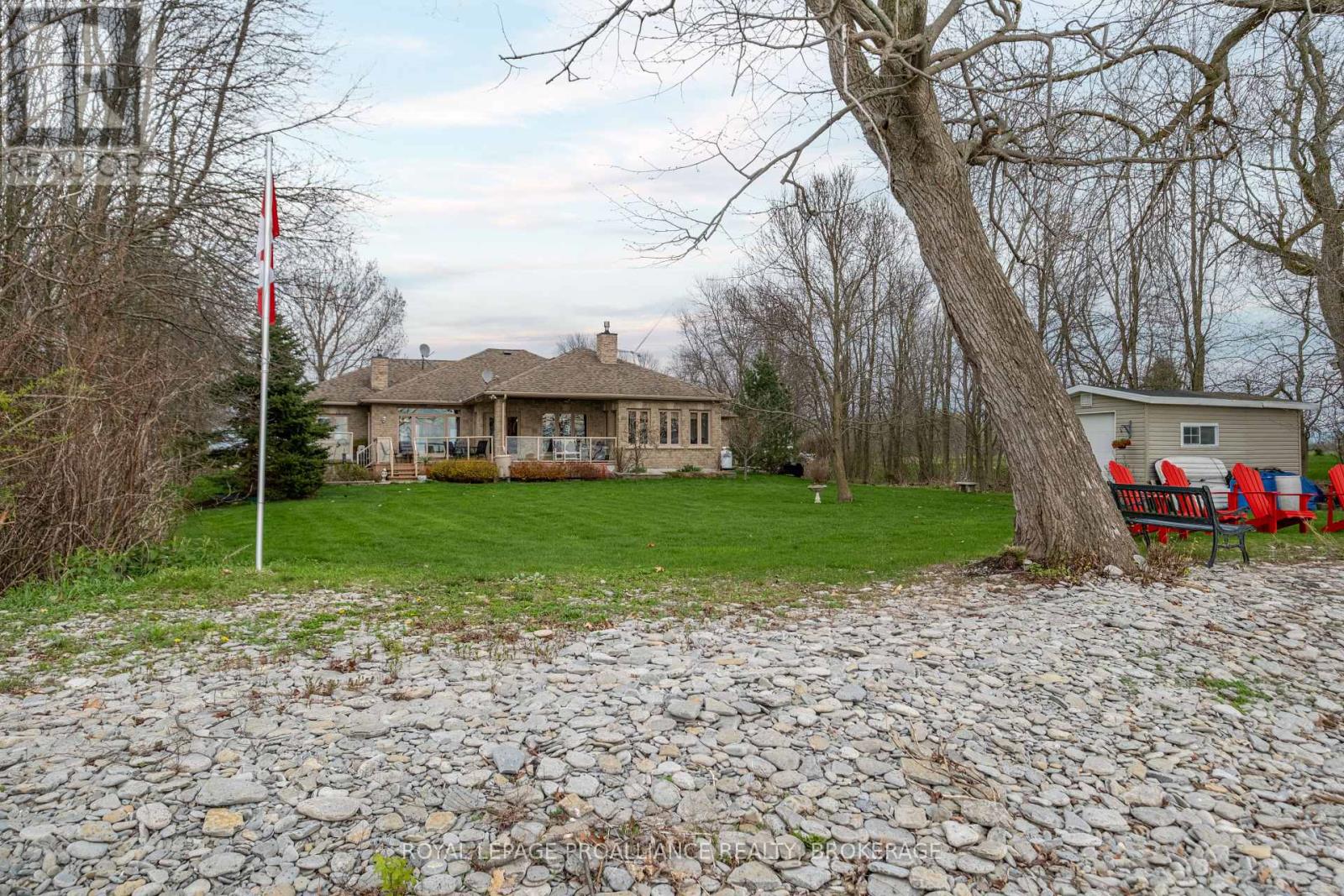 12 Easy Lane, Frontenac Islands, Ontario  K0H 2Y0 - Photo 47 - X12137251