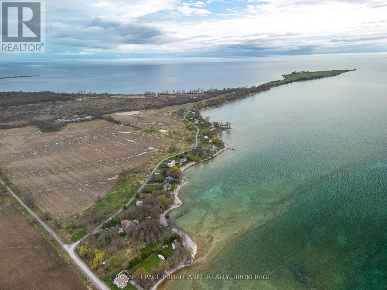 12 Easy Lane, Frontenac Islands, Ontario  K0H 2Y0 - Photo 49 - X12137251
