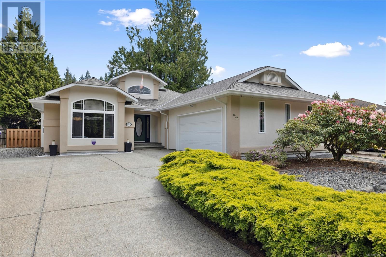 Property at 822 Arbutus St image 2
