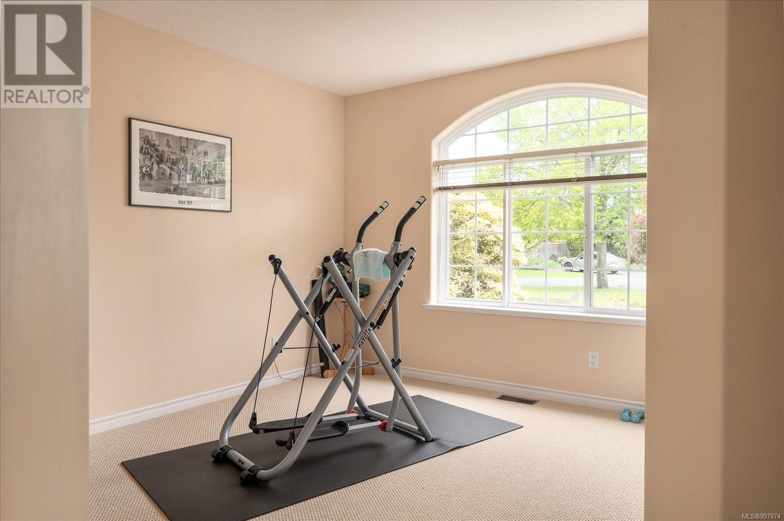 600 Hickory Pl, Qualicum Beach, British Columbia  V9K 2S1 - Photo 28 - 997974