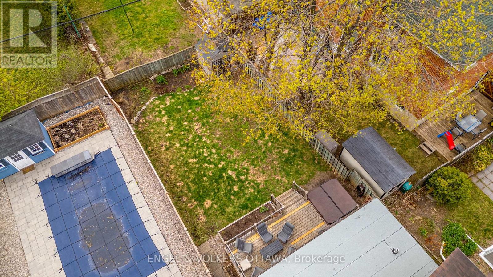 674 Melbourne Avenue, Ottawa, Ontario  K2A 1X5 - Photo 46 - X12137077