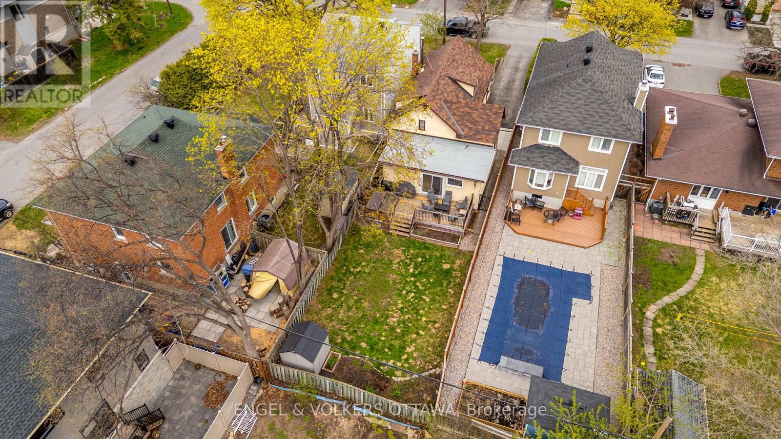 674 Melbourne Avenue, Ottawa, Ontario  K2A 1X5 - Photo 47 - X12137077
