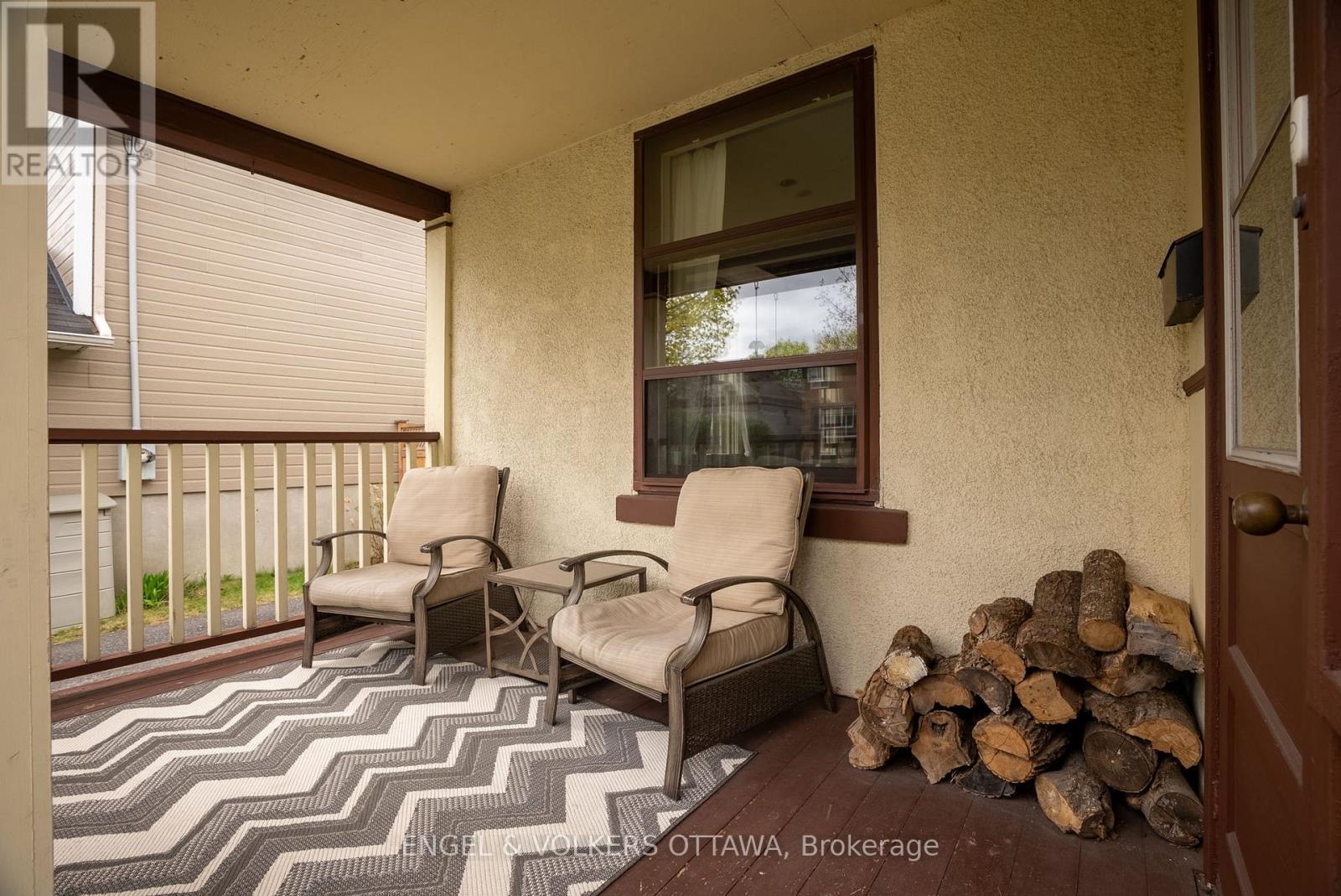 674 Melbourne Avenue, Ottawa, Ontario  K2A 1X5 - Photo 6 - X12137077