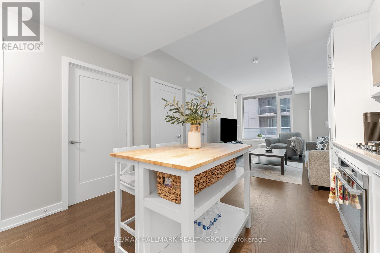 503 - 570 De Mazenod Avenue, Ottawa, Ontario  K1S 5X2 - Photo 25 - X12137080
